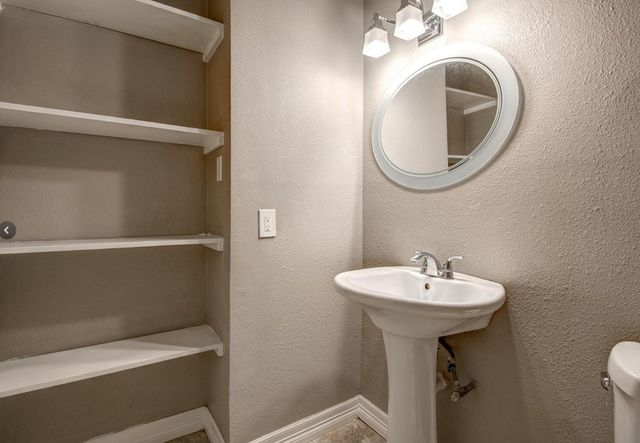 3 Kino Court, The Woodlands, TX 77380