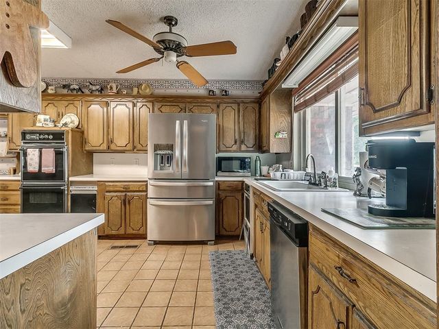 9220 Acre View Drive, Oklahoma City, OK 73151