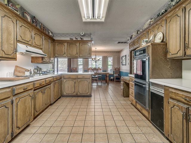 9220 Acre View Drive, Oklahoma City, OK 73151
