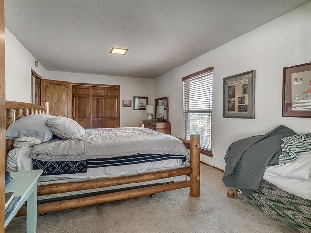 9220 Acre View Drive, Oklahoma City, OK 73151