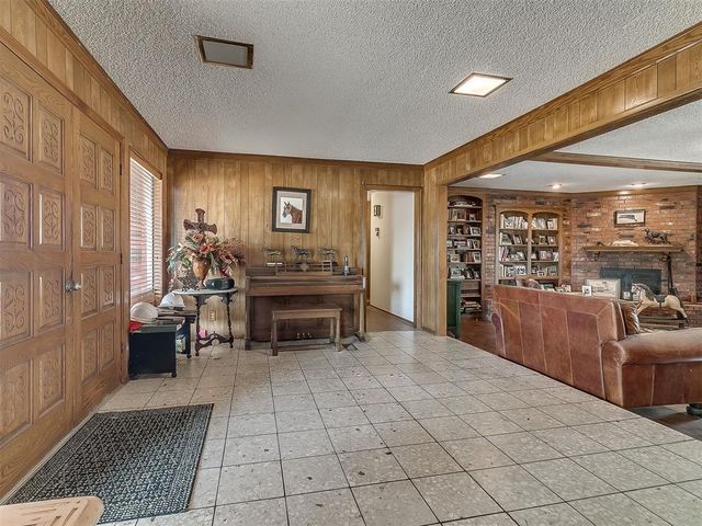 9220 Acre View Drive, Oklahoma City, OK 73151