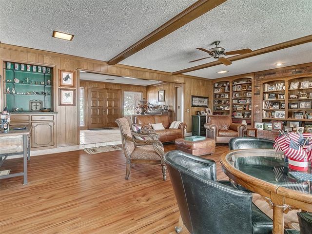 9220 Acre View Drive, Oklahoma City, OK 73151