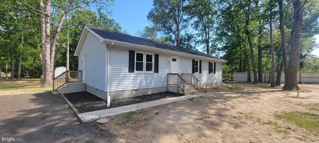 626 CLOVERFIELD LN, Harrington, DE 19952