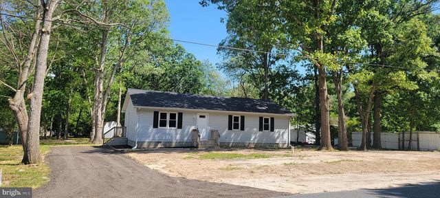 626 CLOVERFIELD LN, Harrington, DE 19952