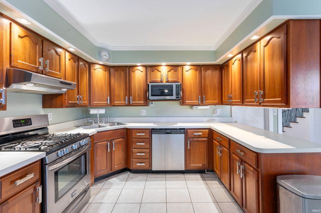 3001 E Oaklawn Drive, Muncie, IN 47303