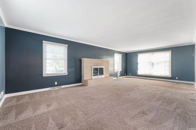 3001 E Oaklawn Drive, Muncie, IN 47303