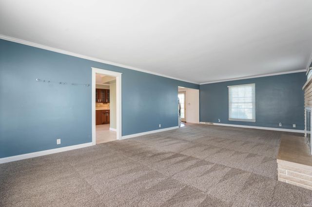 3001 E Oaklawn Drive, Muncie, IN 47303