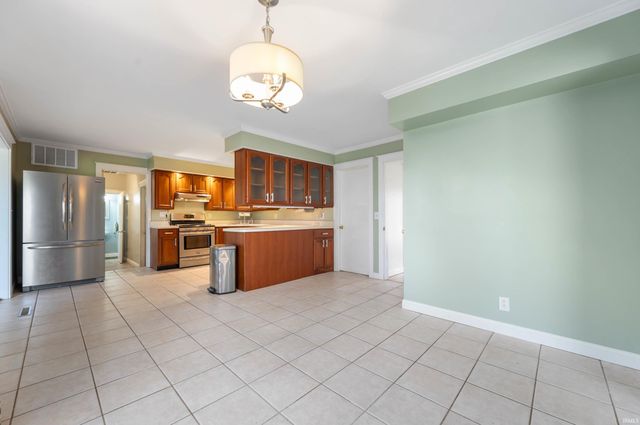 3001 E Oaklawn Drive, Muncie, IN 47303