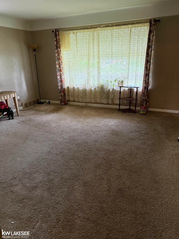 18601 Albion Street, Detroit, MI 48234