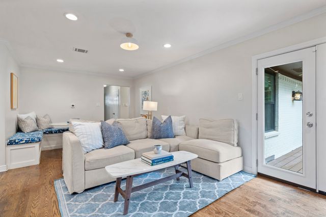 7324 Bennington Drive, Dallas, TX 75214