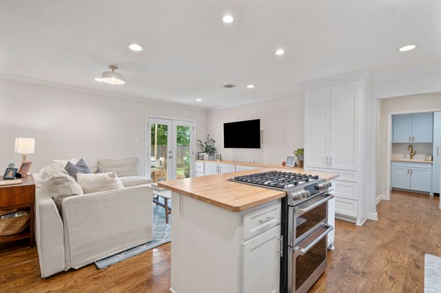 7324 Bennington Drive, Dallas, TX 75214