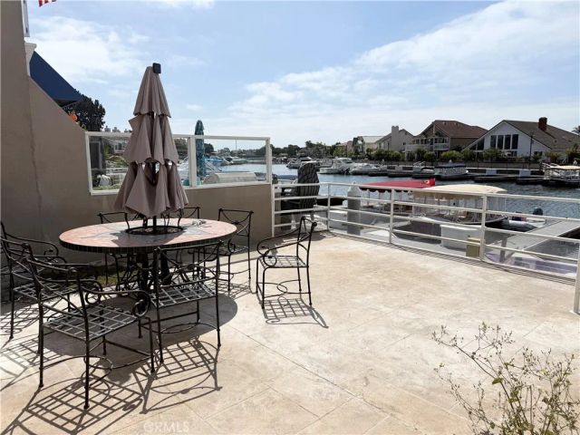 3382 Tempe Drive, Huntington Beach, CA 92649