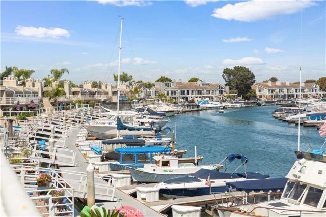 3382 Tempe Drive, Huntington Beach, CA 92649