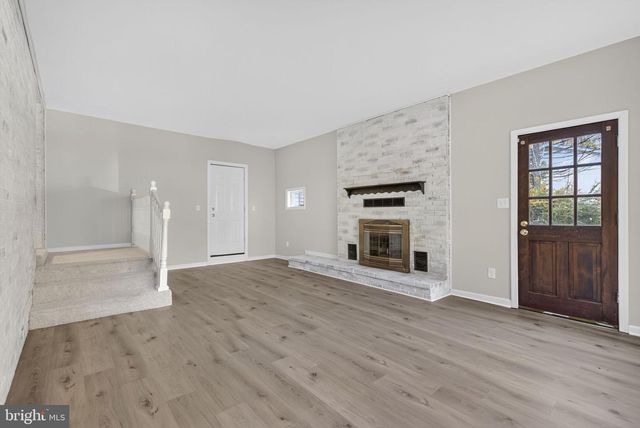 6741 MAXWELL AVE, Warrenton, VA 20187