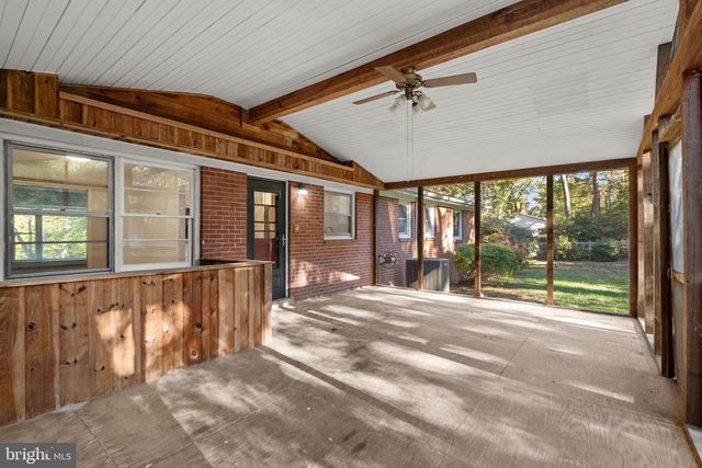 6741 MAXWELL AVE, Warrenton, VA 20187