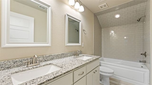 407 SE Birmingham Street, Gravette, AR 72736