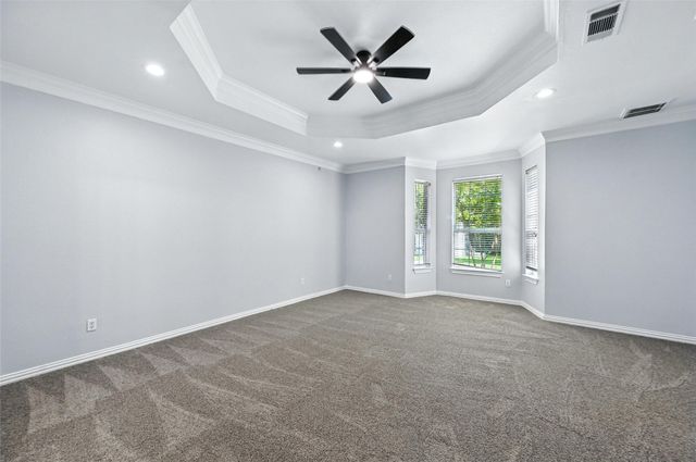 626 SE 4th Street, Grand Prairie, TX 75051