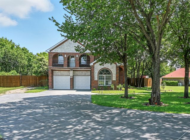 626 SE 4th Street, Grand Prairie, TX 75051