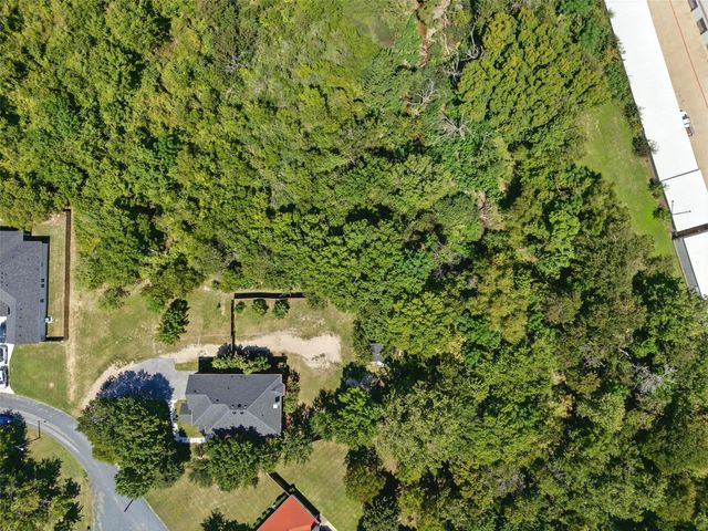 626 SE 4th Street, Grand Prairie, TX 75051