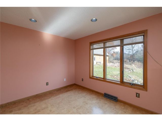 W12041 497th Avenue, Prescott, WI 54021