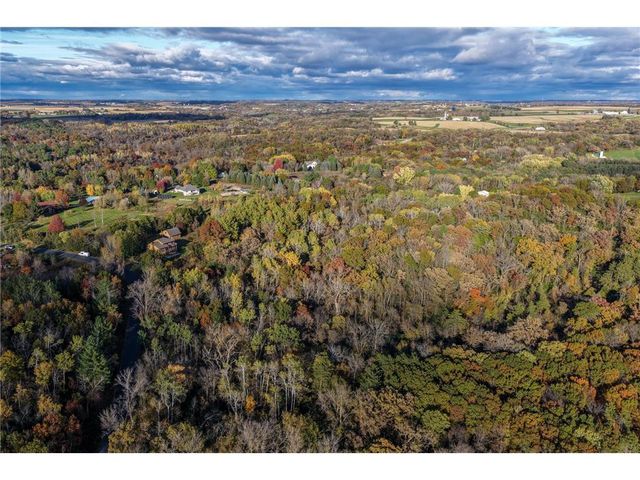 W12041 497th Avenue, Prescott, WI 54021