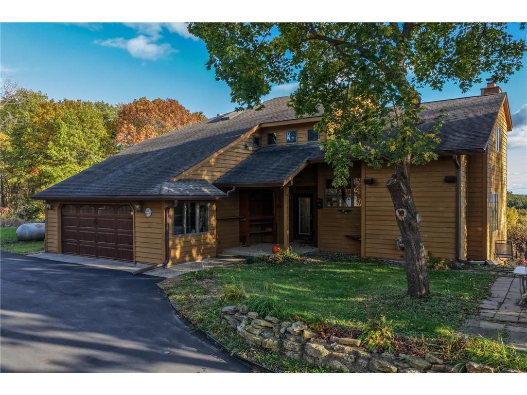 W12041 497th Avenue, Prescott, WI 54021