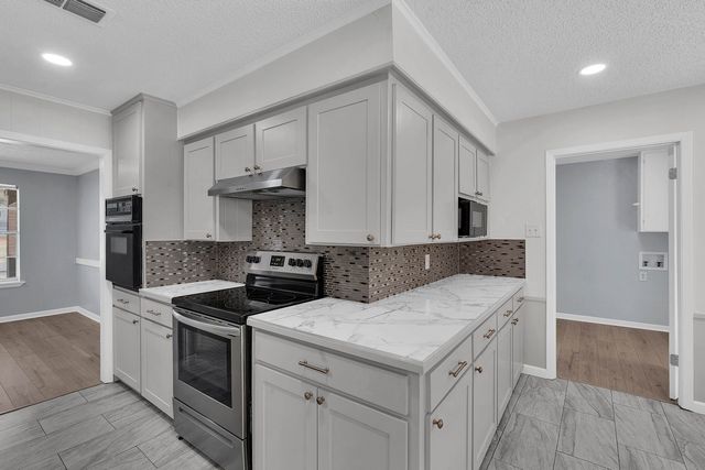 1807 Swan St., Longview, TX 75604