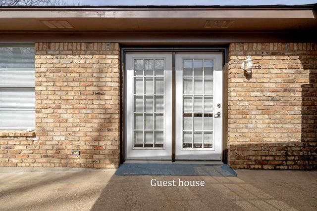 1807 Swan St., Longview, TX 75604