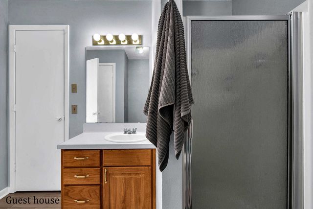 1807 Swan St., Longview, TX 75604