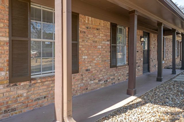 1807 Swan St., Longview, TX 75604