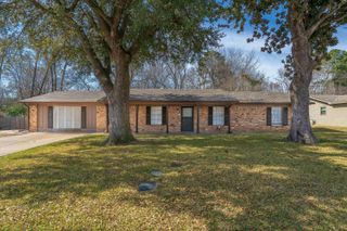 1807 Swan St., Longview, TX 75604