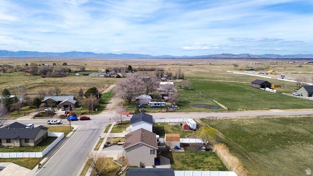 1148 W 2450 S, Perry, UT 84302