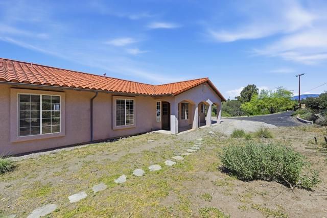 26940 Paradise Meadow Lane, Valley Center, CA 92082