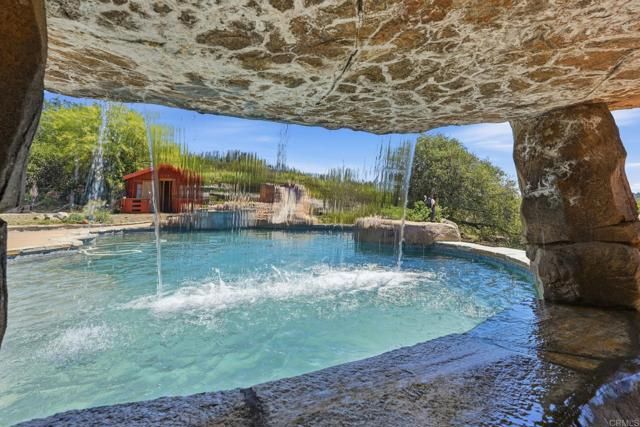 26940 Paradise Meadow Lane, Valley Center, CA 92082