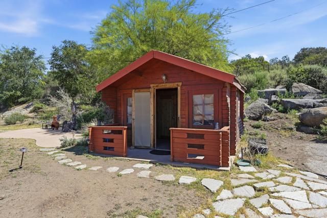 26940 Paradise Meadow Lane, Valley Center, CA 92082