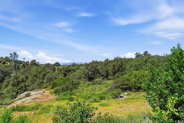 26940 Paradise Meadow Lane, Valley Center, CA 92082