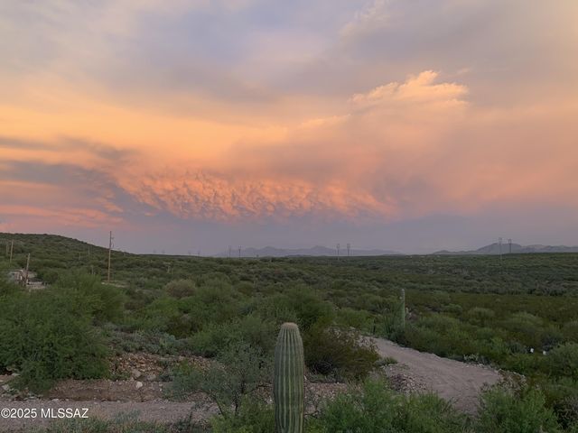 11640 S Lava Peak Road, Vail, AZ 85641