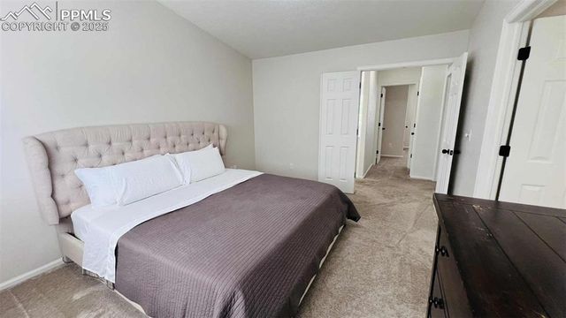 5551 Sunshade Point, Colorado Springs, CO 80923