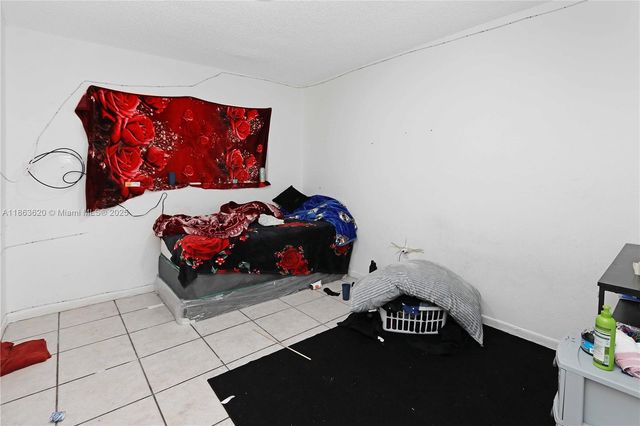 514 NW 7th Ave, Florida City, FL 33034