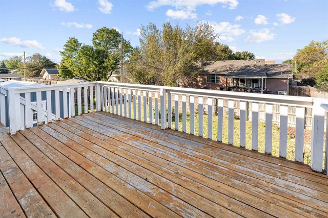 1311 E Magnolia Rd, Salina, KS 67401