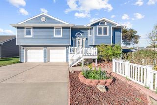 1311 E Magnolia Rd, Salina, KS 67401