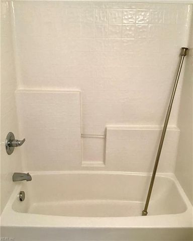 109 Green Spring DR, Suffolk, VA 23435