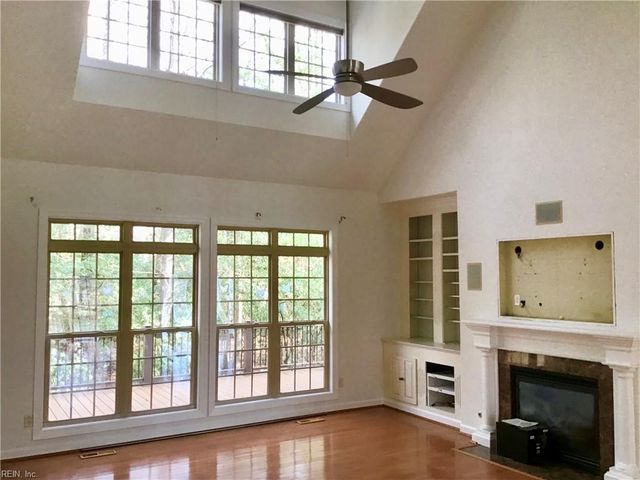 109 Green Spring DR, Suffolk, VA 23435
