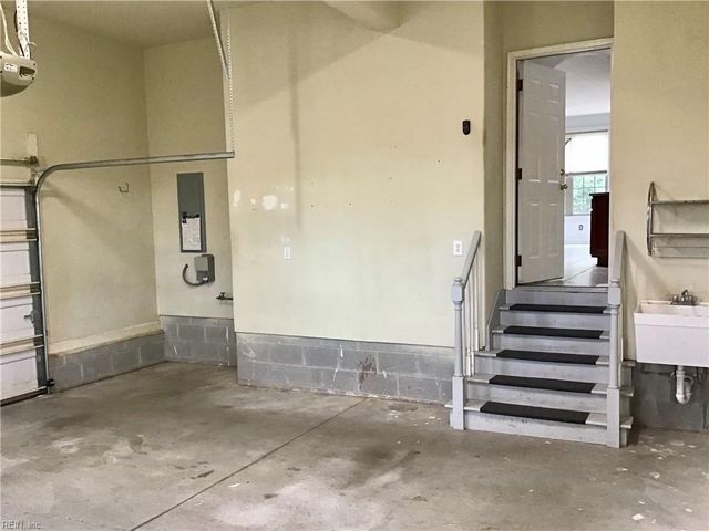 109 Green Spring DR, Suffolk, VA 23435