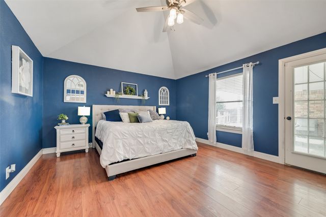 449 Meadowhill Drive, Benbrook, TX 76126