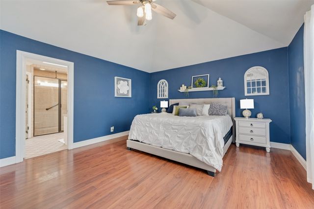 449 Meadowhill Drive, Benbrook, TX 76126