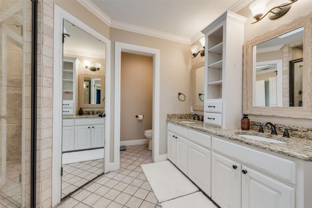 449 Meadowhill Drive, Benbrook, TX 76126