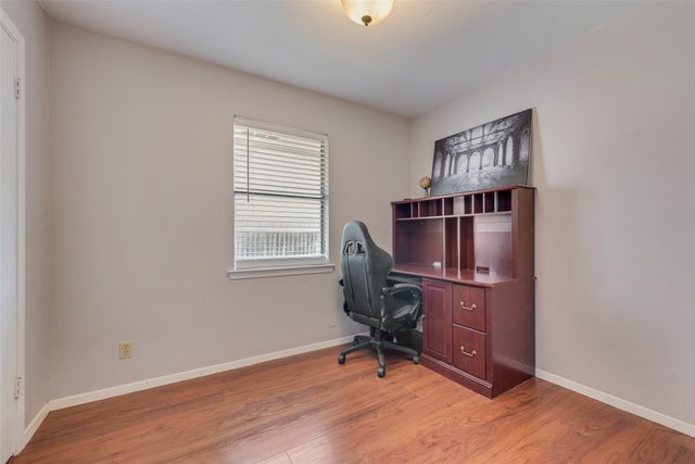 449 Meadowhill Drive, Benbrook, TX 76126