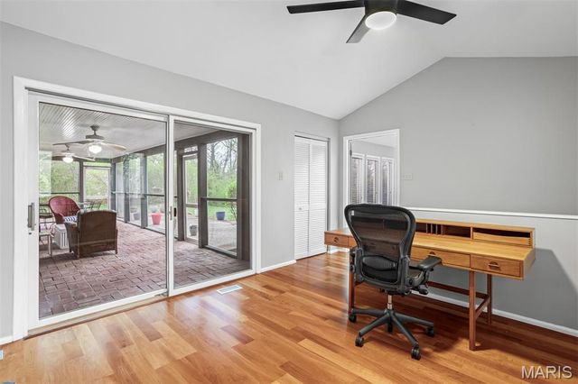 27 Chesterton Lane, Chesterfield, MO 63017