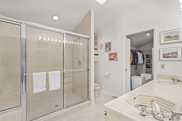 27 Chesterton Lane, Chesterfield, MO 63017